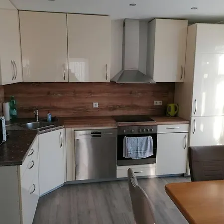 2. Mit Seeblick Apartment *